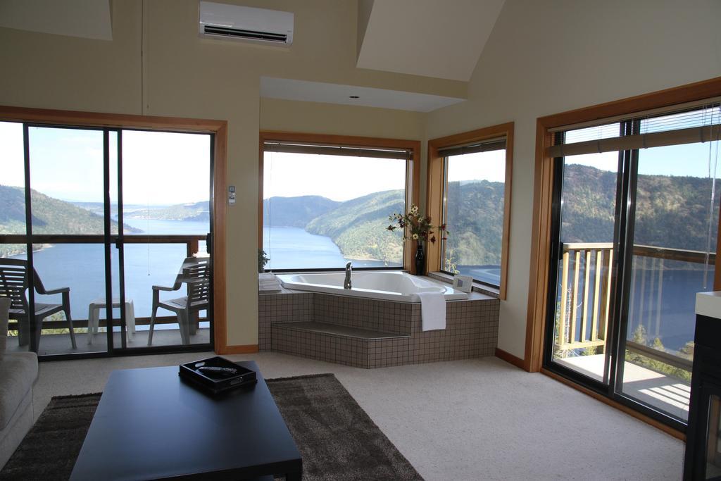 Moon Water Lodge Malahat Rum bild