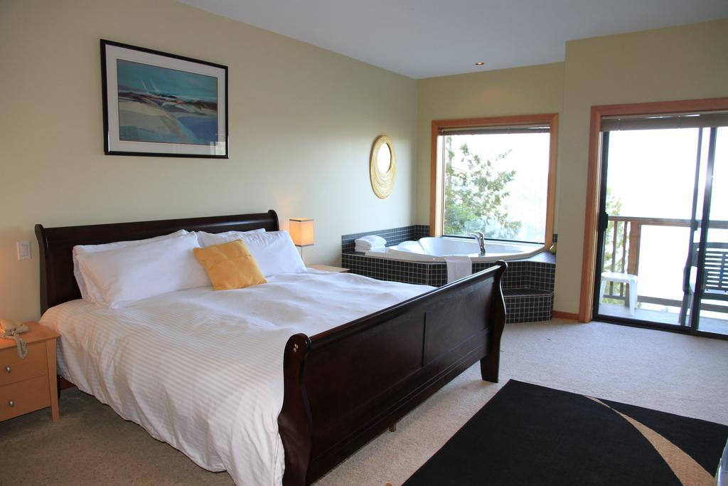 Moon Water Lodge Malahat Rum bild